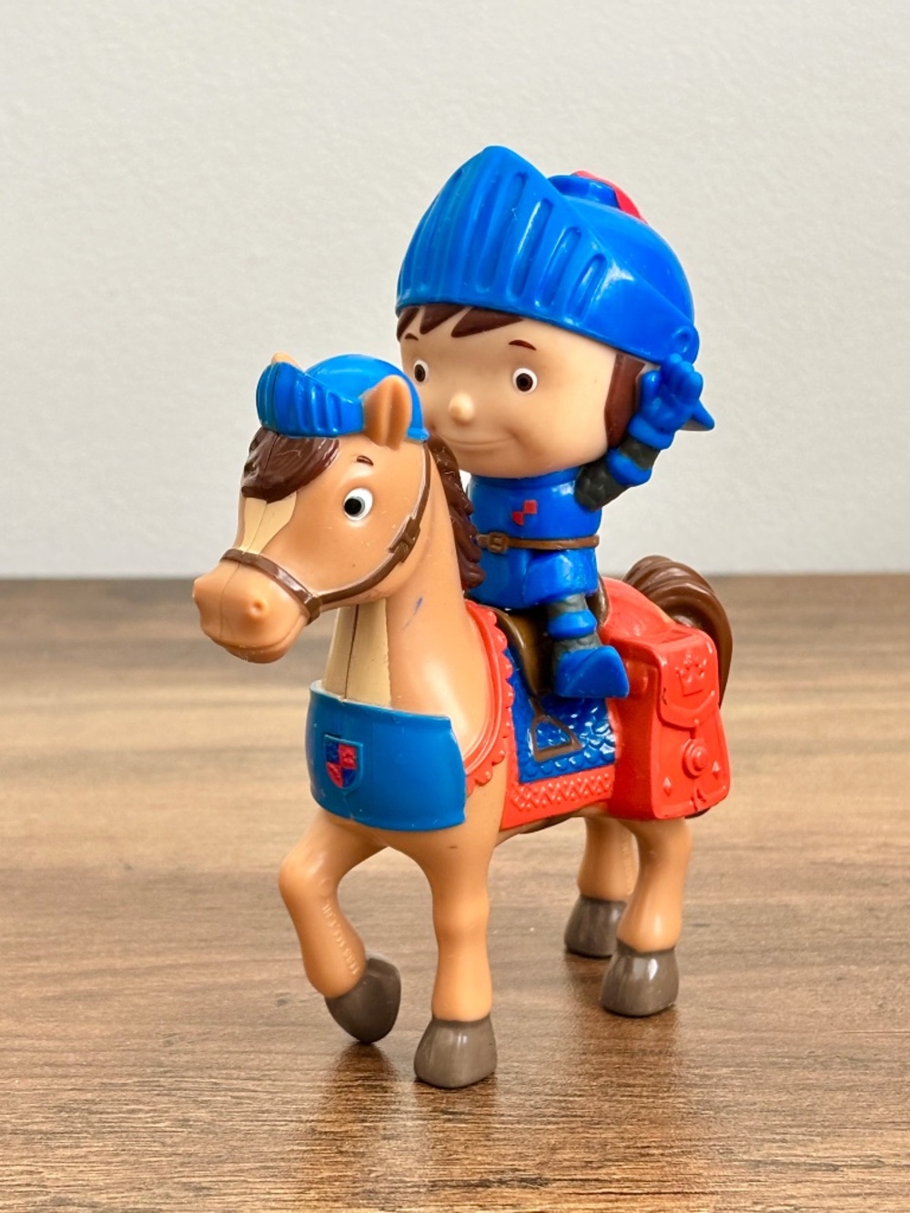 Fisher Price Mike The Knight & Horse Galahad Action Figure Toy 2012 Cake Toppers